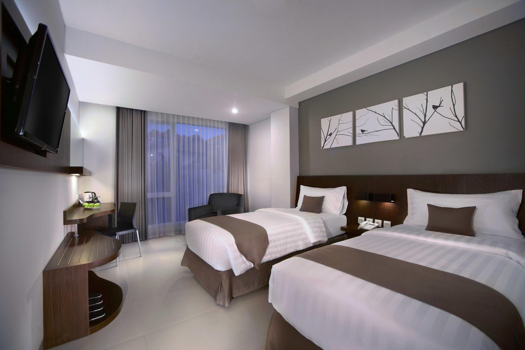 Neo Denpasar By Aston Hotel Exterior photo
