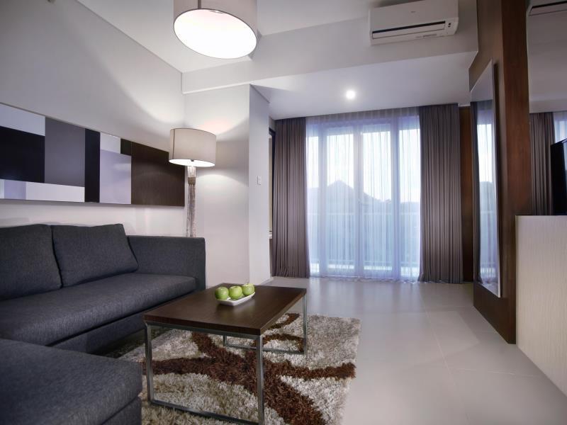 Neo Denpasar By Aston Hotel Exterior photo
