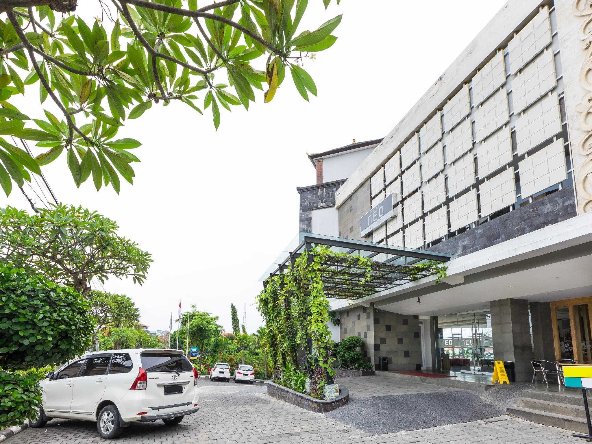 Neo Denpasar By Aston Hotel Exterior photo