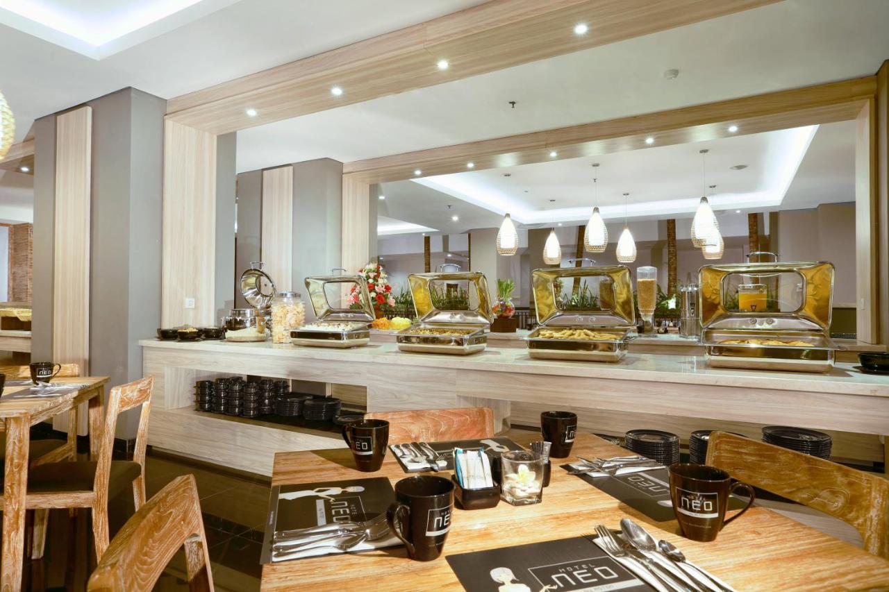 Neo Denpasar By Aston Hotel Exterior photo