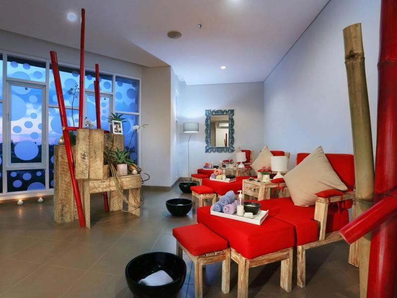 Neo Denpasar By Aston Hotel Exterior photo