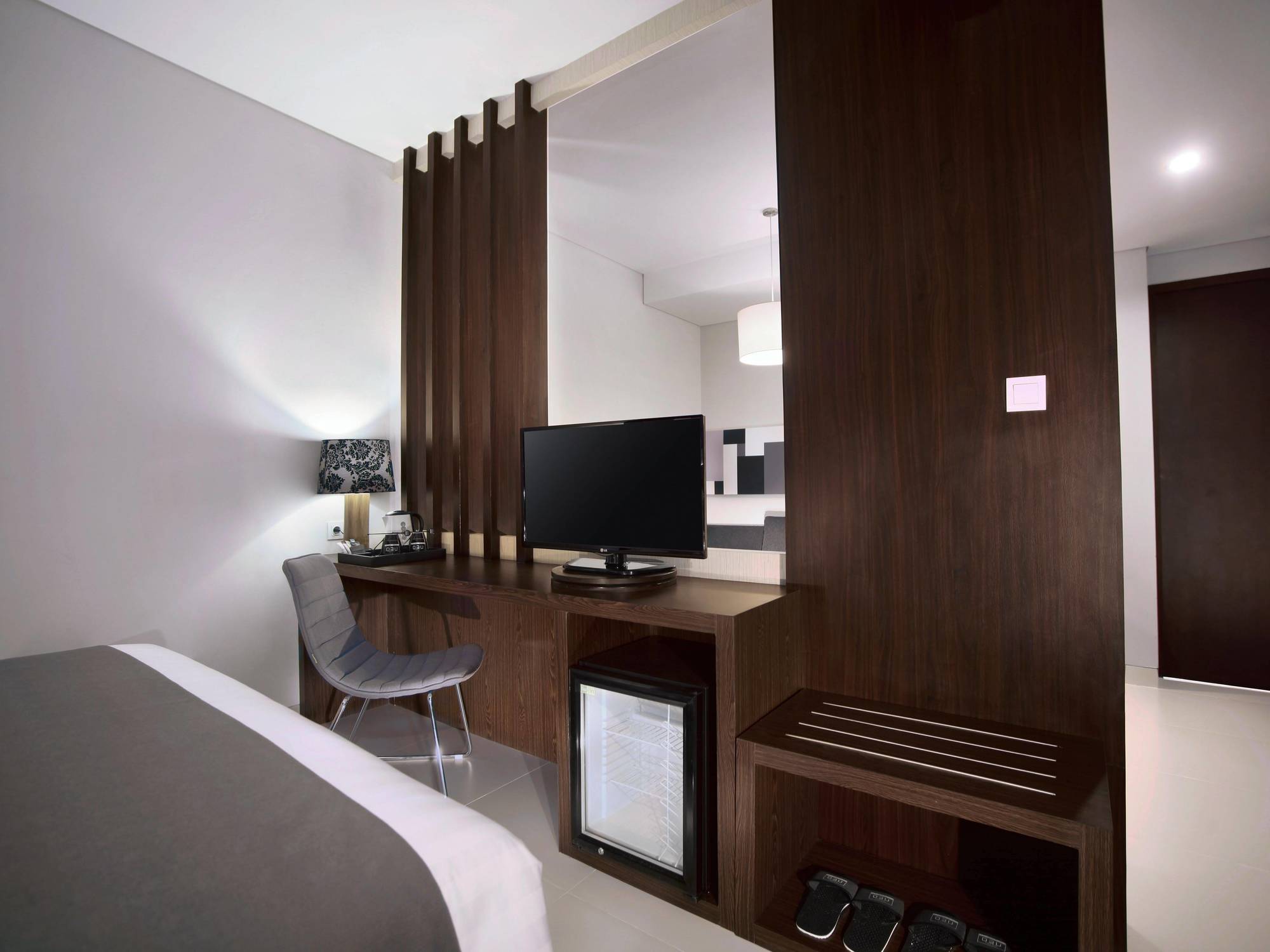 Neo Denpasar By Aston Hotel Exterior photo