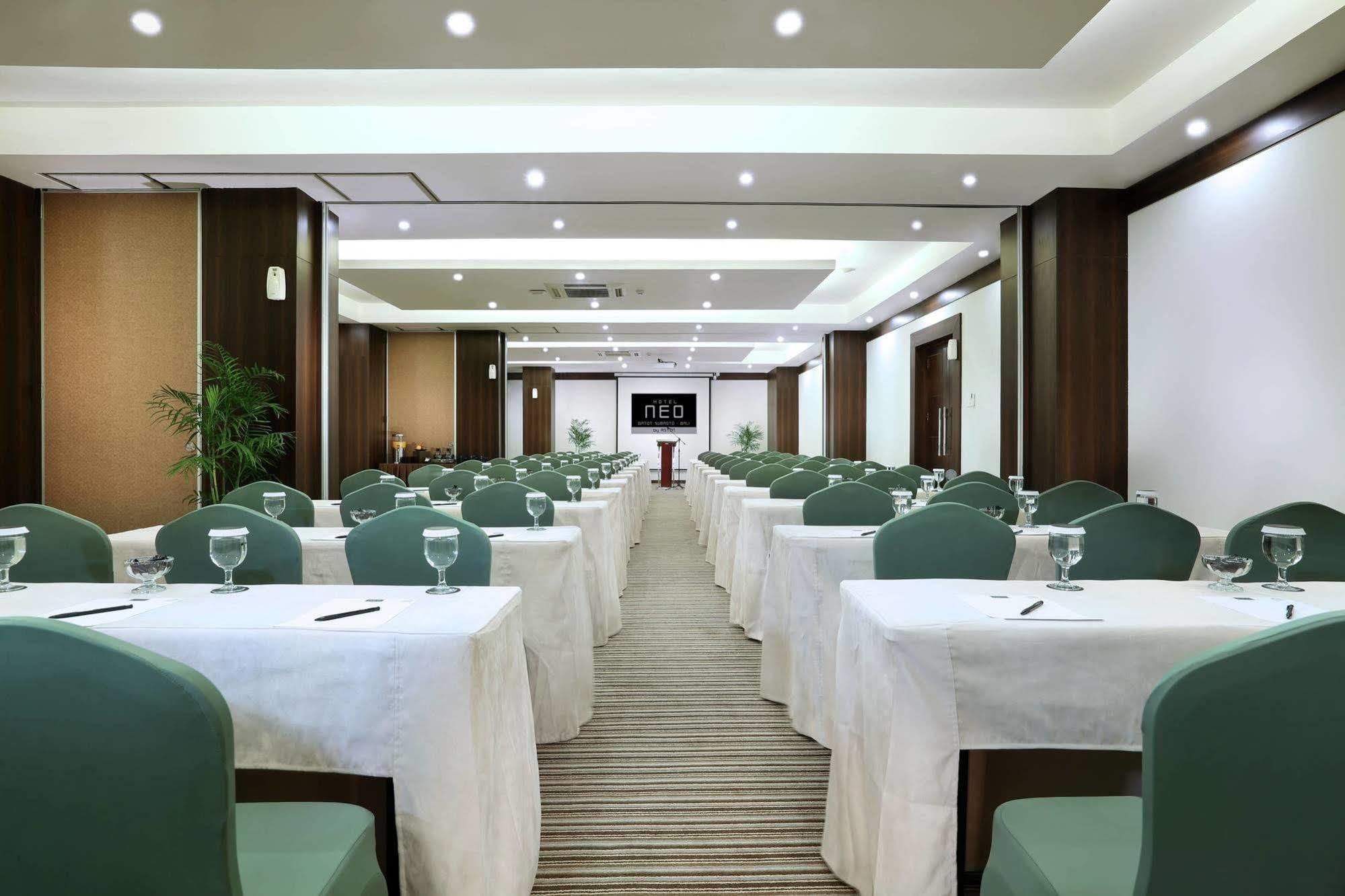 Neo Denpasar By Aston Hotel Exterior photo